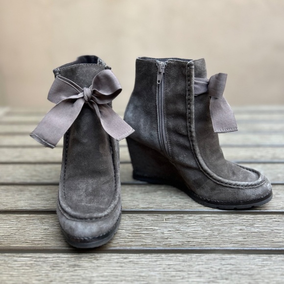 Kate Spade Suede Wedge Bootie with Grosgrain Ribbon detail - Picture 3 of 7